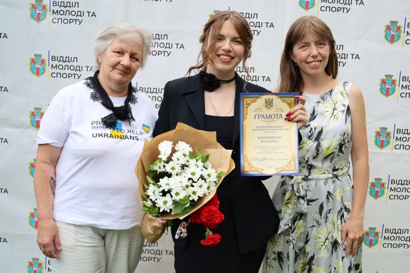 У Жмеринці неймовірна молодь: відбувся творчий вечір на підтримку ЗСУ