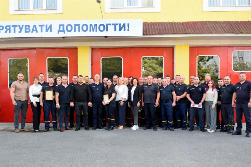 У Жмеринці працівникам пожежно-рятувальної служби подякували за мужність та сміливість