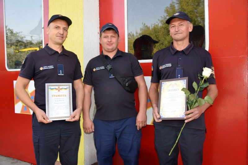 У Жмеринці працівникам пожежно-рятувальної служби подякували за мужність та сміливість