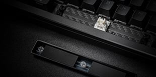 
ASUS випустила клавіатуру ROG з OLED-дисплеєм за ціною RTX 4070 