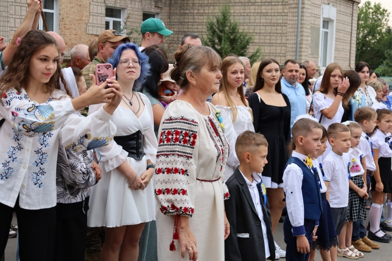 День Знань у Жмеринці: з вдячністю захисникам за 1 вересня