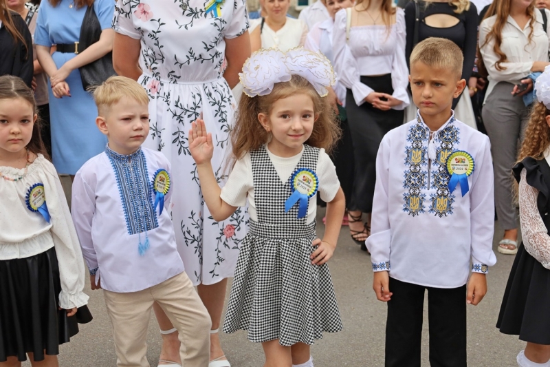 День Знань у Жмеринці: з вдячністю захисникам за 1 вересня