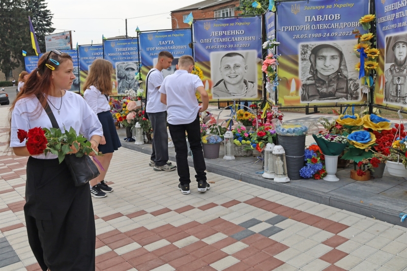 День Знань у Жмеринці: з вдячністю захисникам за 1 вересня