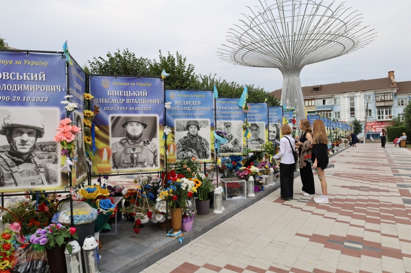 День Знань у Жмеринці: з вдячністю захисникам за 1 вересня