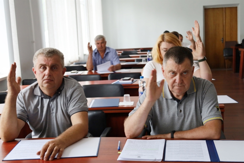 Майже мільйон гривень виділили на компенсацію за воду і затвердили нові тарифи для «Бравіс»