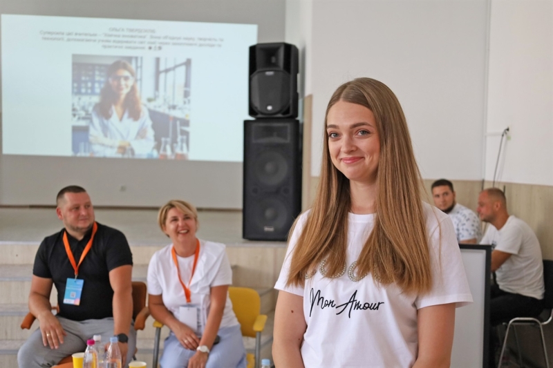 Серпнева конференція освітян у Жмеринці: обмін ідеями, досвідом та нагороди