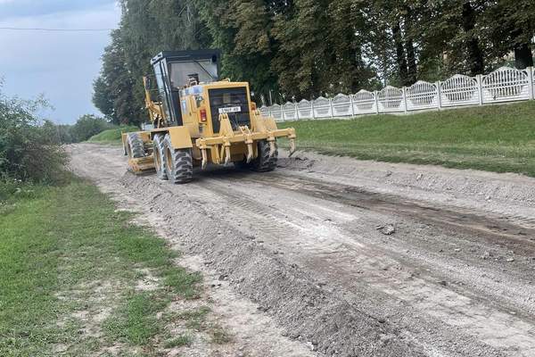 У селі Кушелівка Хмільницької громади відремонтували дорогу господарським способом