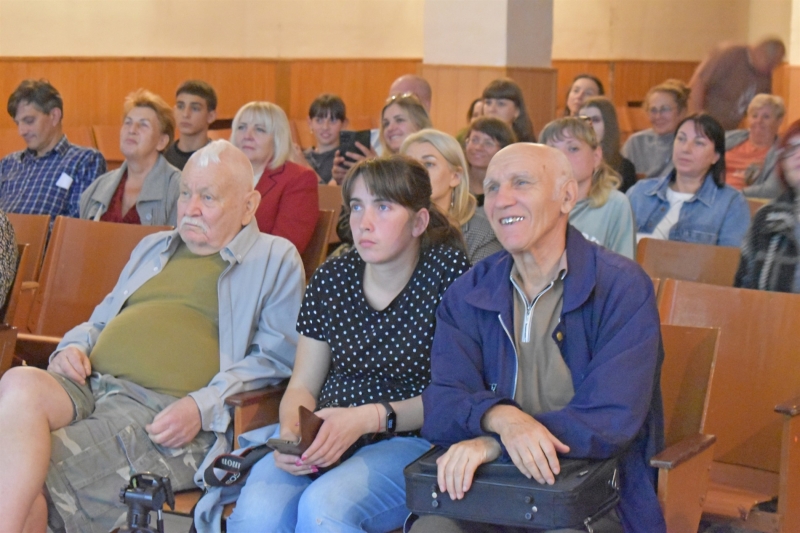 У Жмеринці показали виставу «Риби не плачуть»: історія акторки знищеного театру в Маріуполі