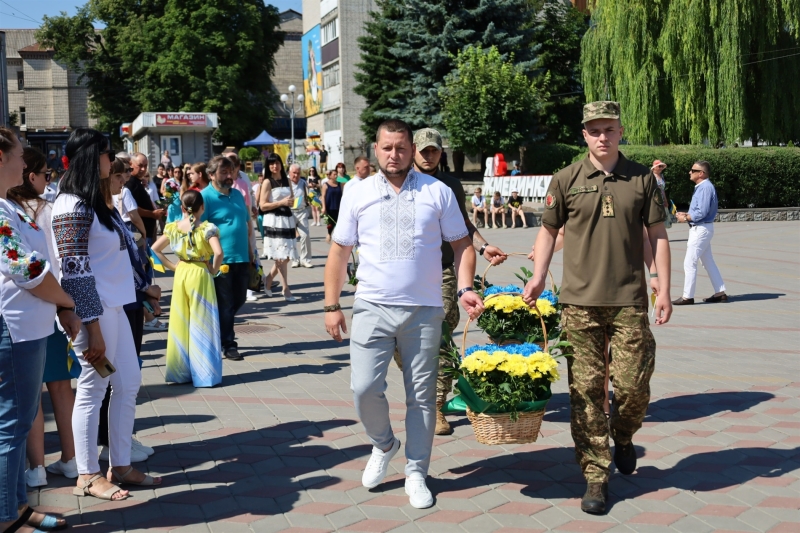 У Жмеринці відзначили 28 річницю Конституції України