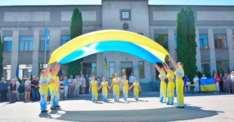 У Жмеринці відзначили 28 річницю Конституції України