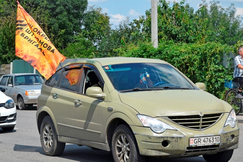 «Він не боявся куль і врятував мені життя»: побратими вшановують пам’ять Романа Радецького