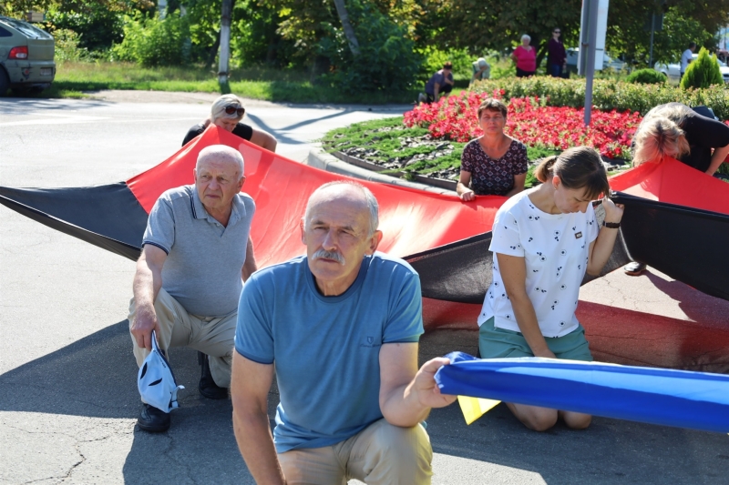 «Він не боявся куль і врятував мені життя»: побратими вшановують пам’ять Романа Радецького