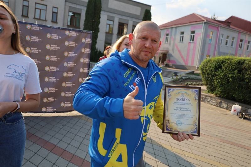 Жмеринка спортивна: на площі Миру відзначили спортсменів і подякували тренерам