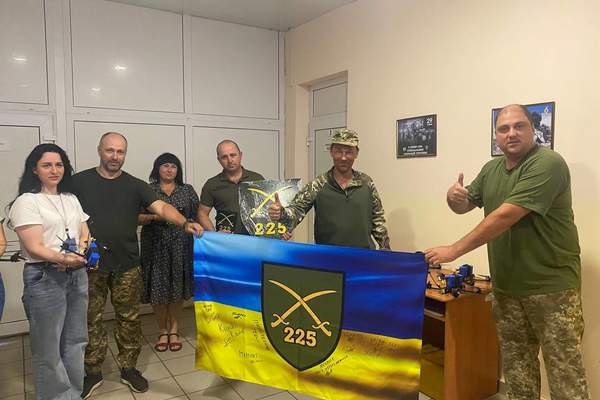 Чотирнадцять дронів-камікадзе відправились цього тижня з Хмільника на фронт 