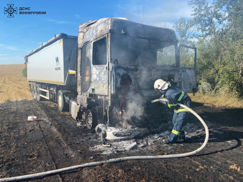 На Вінниччині згоріла вантажівка з зерном