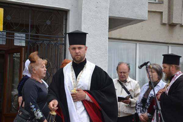 Сьогодні у Хмільнику віддали шану загиблому Герою Юрію Березі