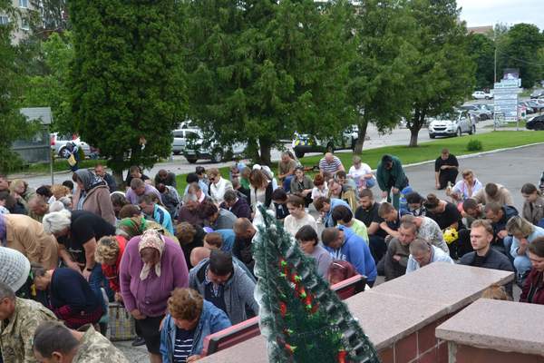 Сьогодні у Хмільнику віддали шану загиблому Герою Юрію Березі