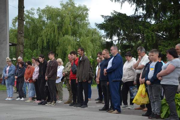 Сьогодні у Хмільнику віддали шану загиблому Герою Юрію Березі