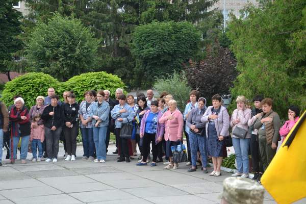 Сьогодні у Хмільнику віддали шану загиблому Герою Юрію Березі