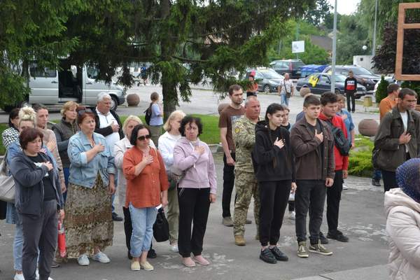 Сьогодні у Хмільнику віддали шану загиблому Герою Юрію Березі