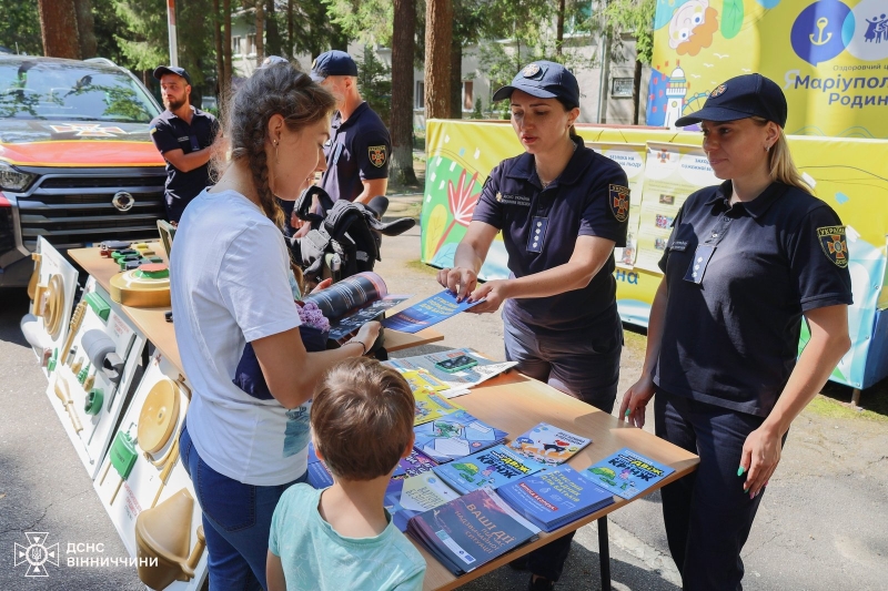 У таборі «Я – Маріуполь. Родина» вінницькі рятувальники провели безпековий захід